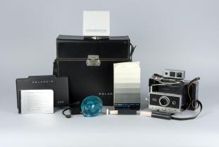 Polaroid model 250 Automatic instant camera
