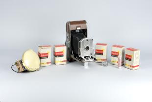 Polaroid type 42 PolaPan 200 roll film for model 95B Speedliner camera