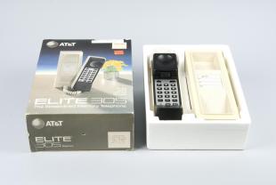 AT&T Elite 305 streamlined memory phone
