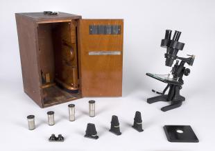 Spencer no. 58 convertible Greenough-type stereoscopic compound microscope