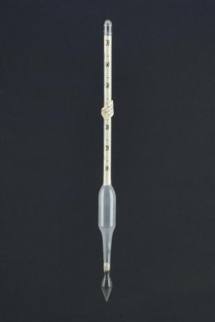 beaume and specific gravity scale for light liquids