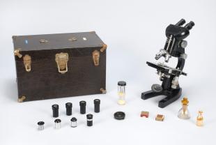 case for Leitz LMBI-T laboratory binocular compound microscope