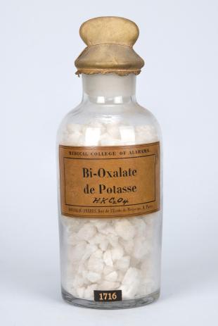 stoppered glass bottle of "Bi-Oxalate de Potasse"