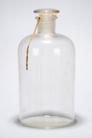 1 gal glass bottle with glass stopper, emtpy