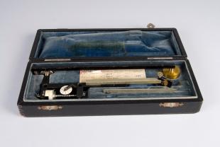 compensating polar planimeter