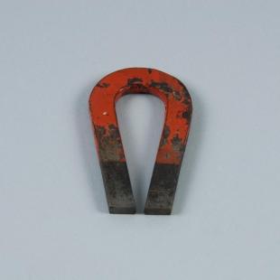 horseshoe magnet
