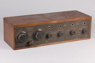 Crosley model XJ radio receiver