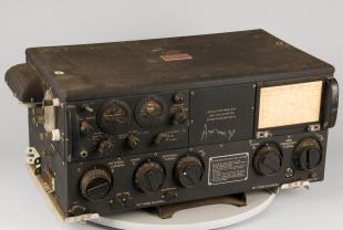 Collins type T47 / ART13 radio transmitter