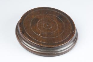 wooden lid for case that houses the jovilabe