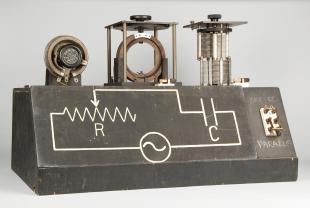 electrical circuit and radio demonstration model