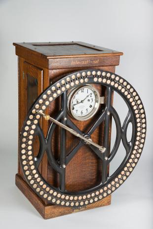 dial recorder clock