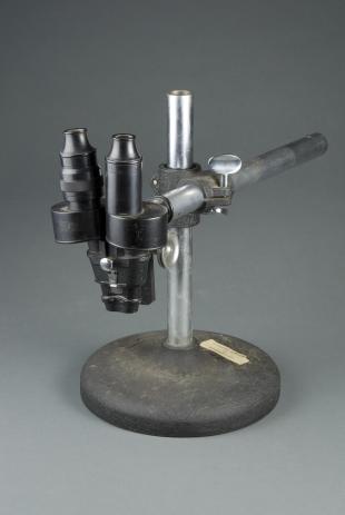 Spencer no. 52 Greenough-type stereoscopic compound microscope