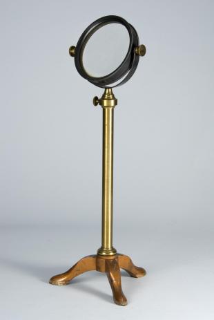 plano-convex lens on brass stand